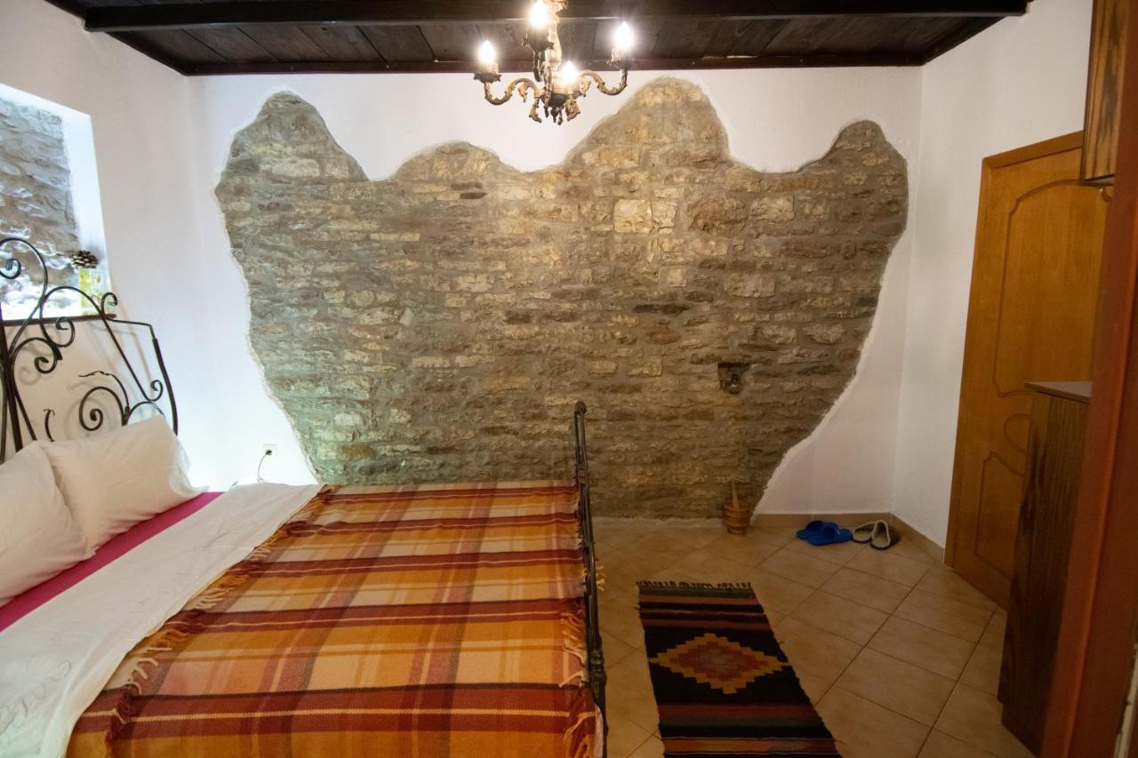 Guesthouse Mele Gjirokastër Екстериор снимка