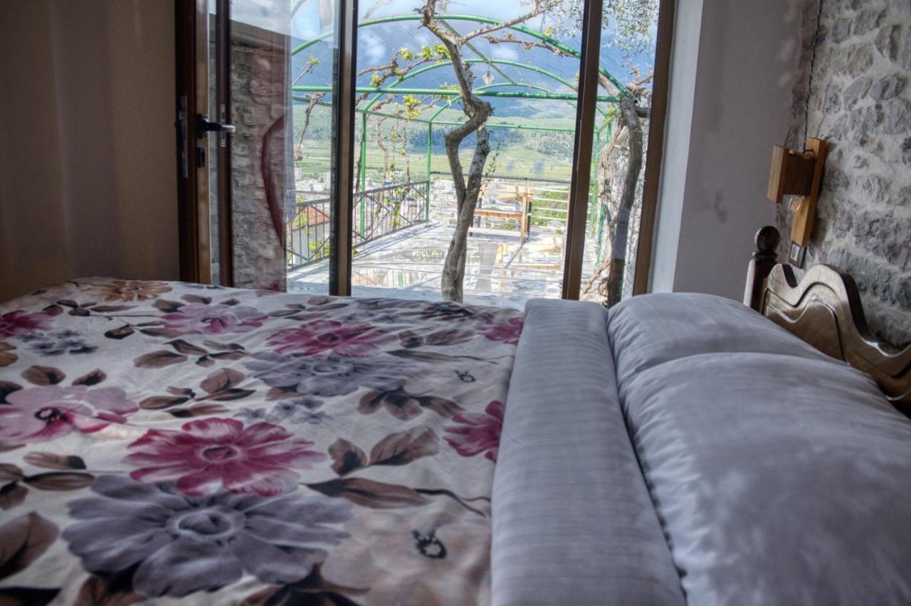 Guesthouse Mele Gjirokastër Екстериор снимка