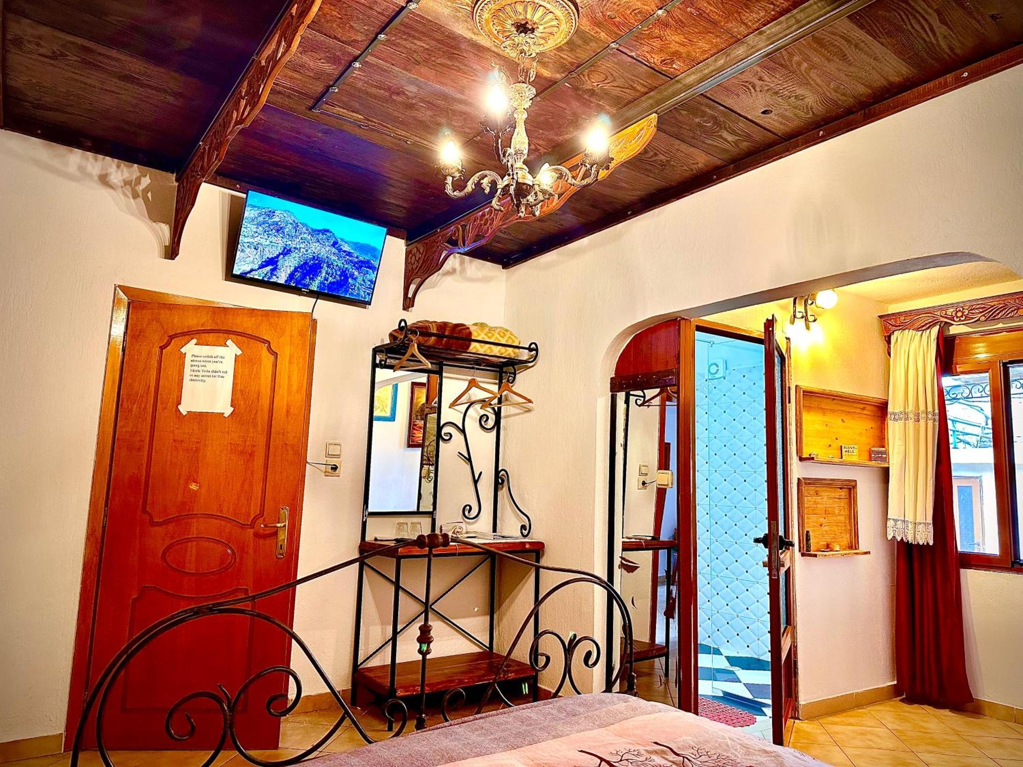 Guesthouse Mele Gjirokastër Екстериор снимка