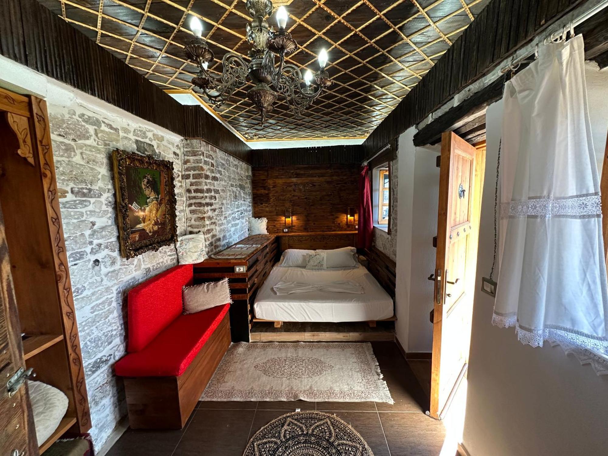 Guesthouse Mele Gjirokastër Екстериор снимка