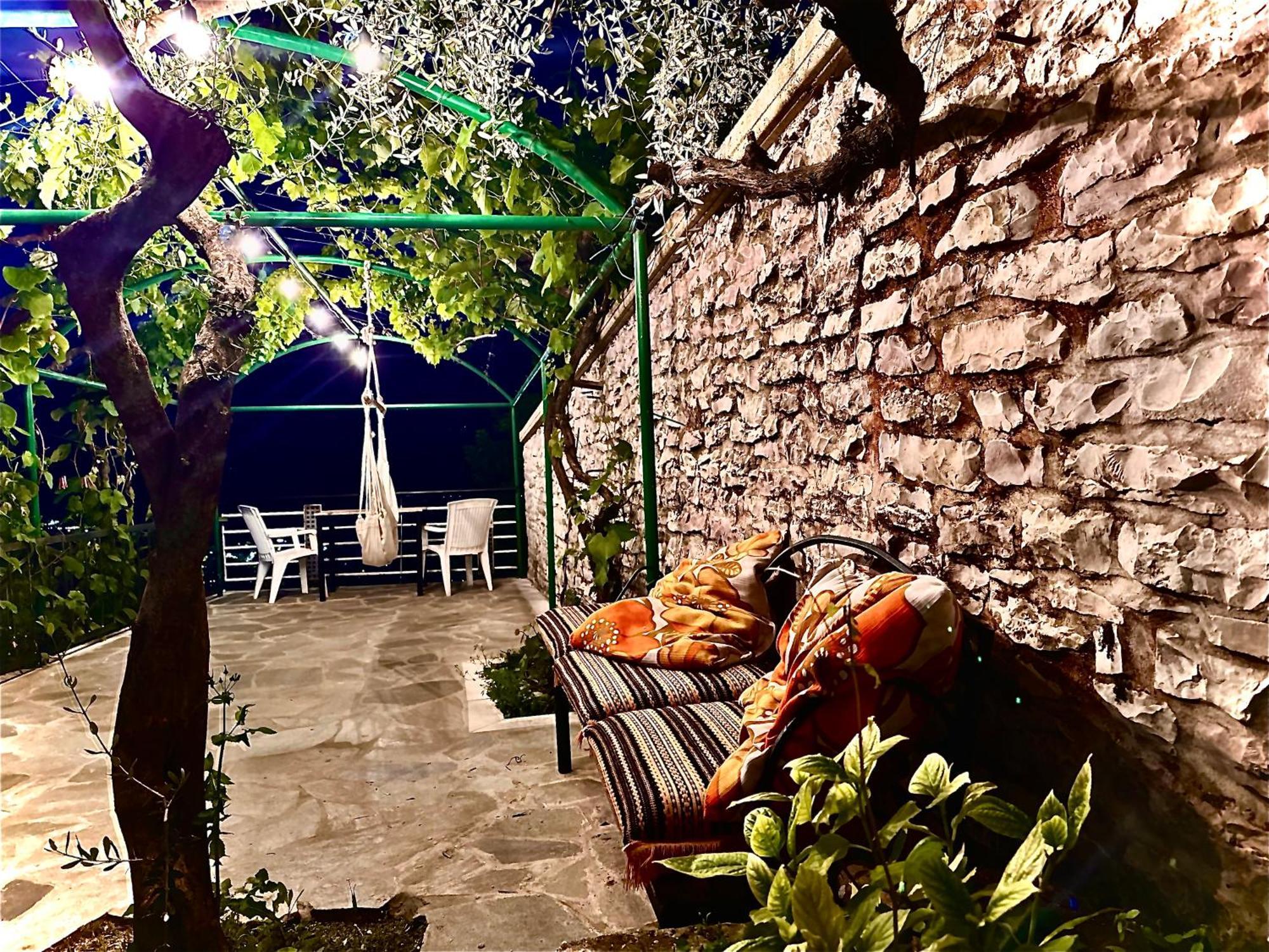 Guesthouse Mele Gjirokastër Екстериор снимка