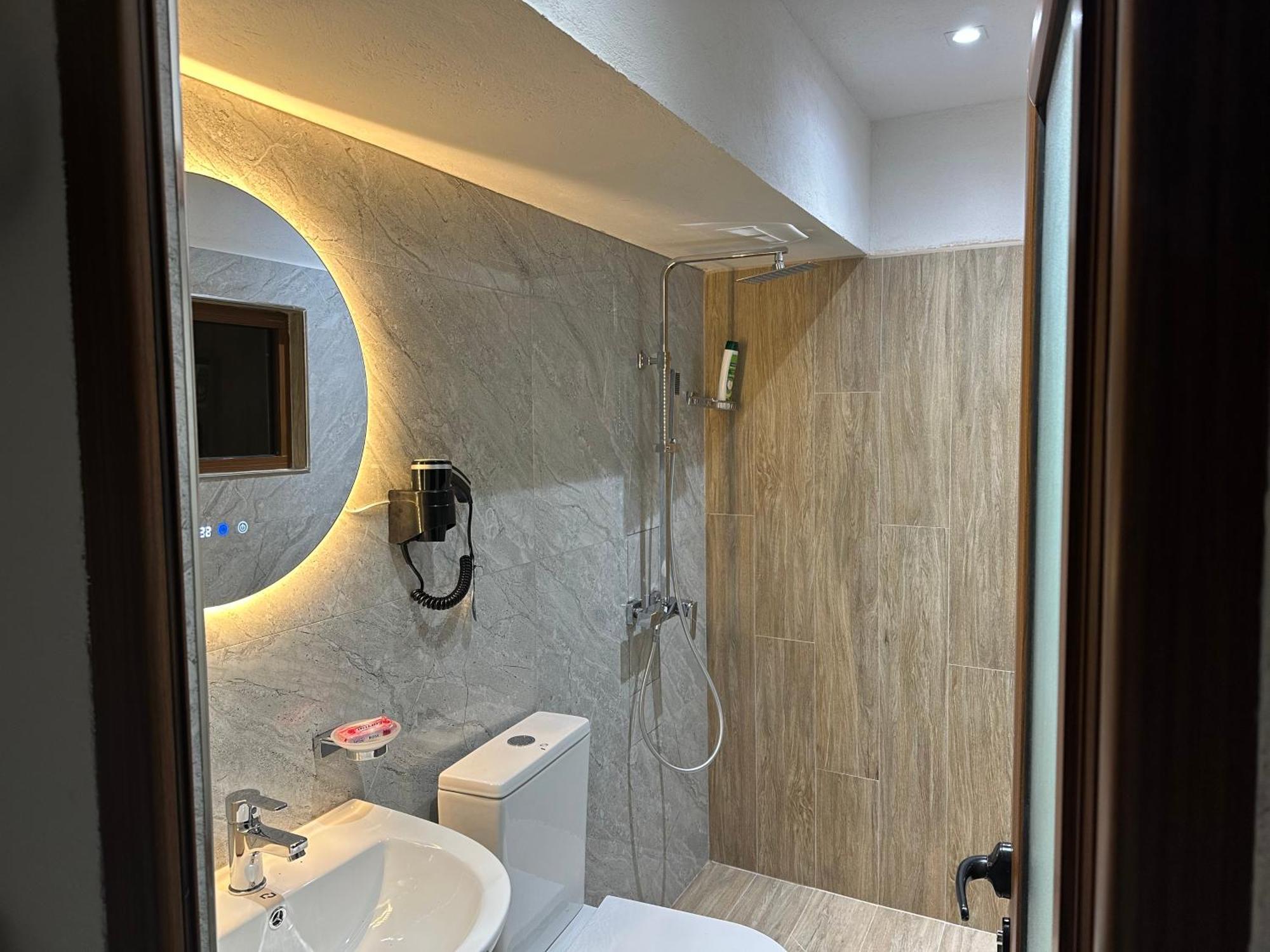 Guesthouse Mele Gjirokastër Екстериор снимка