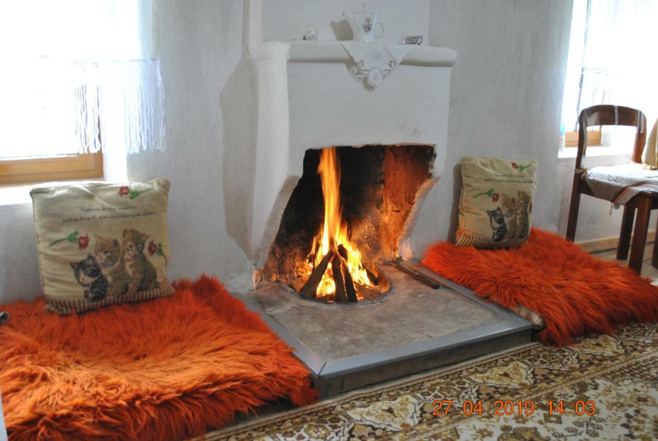 Guesthouse Mele Gjirokastër Екстериор снимка